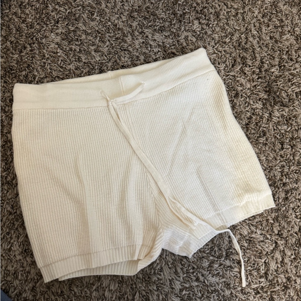 Cream Knit Shorts